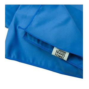 Blaues Mikrofasertuch ausgepackt