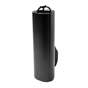 Schwarze Taschenlampe mit schwarzem Knopf und schwarzem Band
