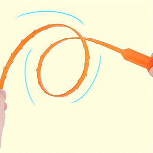 Orangener Kunststoff Abflussreiniger Haken mit Flexibilitätstest