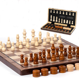 Schachset mit magnetischen Schachfiguren und Damenspielsteine