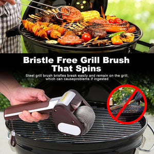 Dunkelroter, elektrischer Grillreiniger in einem Anwendungsbeispiel