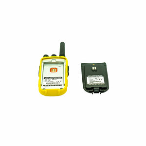 Gelb-schwarzes Walkie-Talkie mit schwarzer Antenne, schwarzen Knöpfen und einem schwarzen Akku