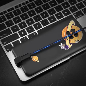 Schwarzer USB-C Adapter in einem Anwendungsbeispiel