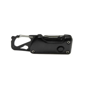 Schwarzer Karabiner mit schwarzen und silbernen Details und einer integrierten Taschenlampe
