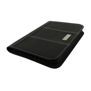 Kleine, schwarze Schreibmappe mit integriertem Taschenrechner und Schreibblock von der Seite