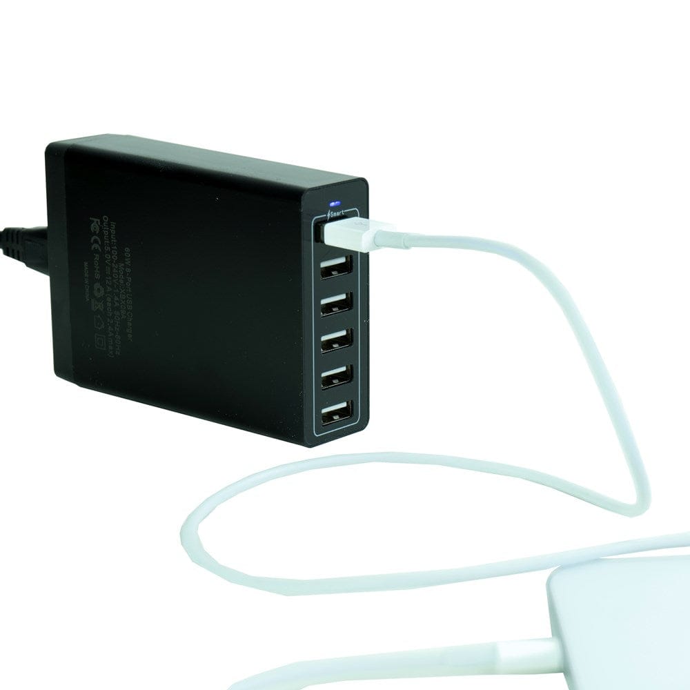 Ladestation mit sechs USB Anschlüssen in einem Anwendungsbeispiel