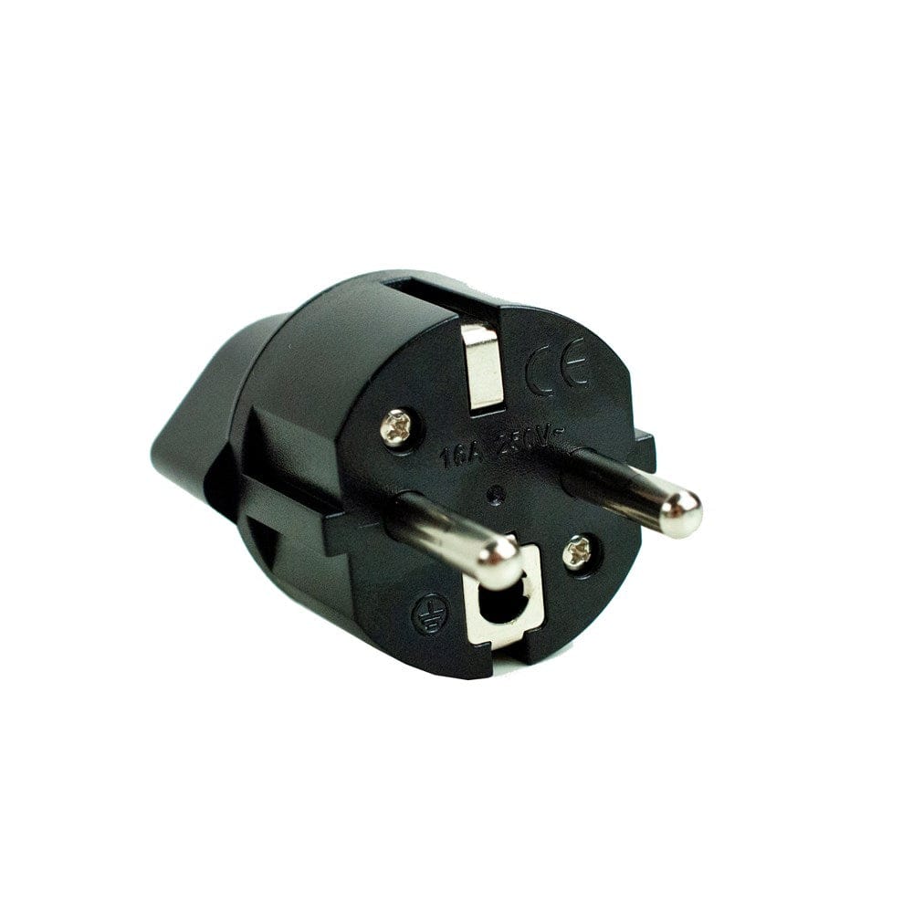 Schwarzer Steckdosen Adapter von schweizer zu deutscher Steckdose