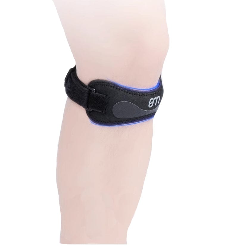Schwarze Patellenbandage in einem Anwendungsbeispiel