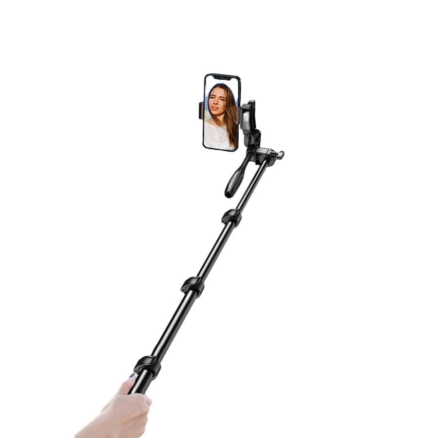Schwarzes Handystativ und Selfiestick in einem Anwendungsbeispiel