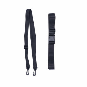 Schwarzer Gurt mit Karabiner