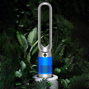 Blau-silberner Turmventilator draussen von vorne