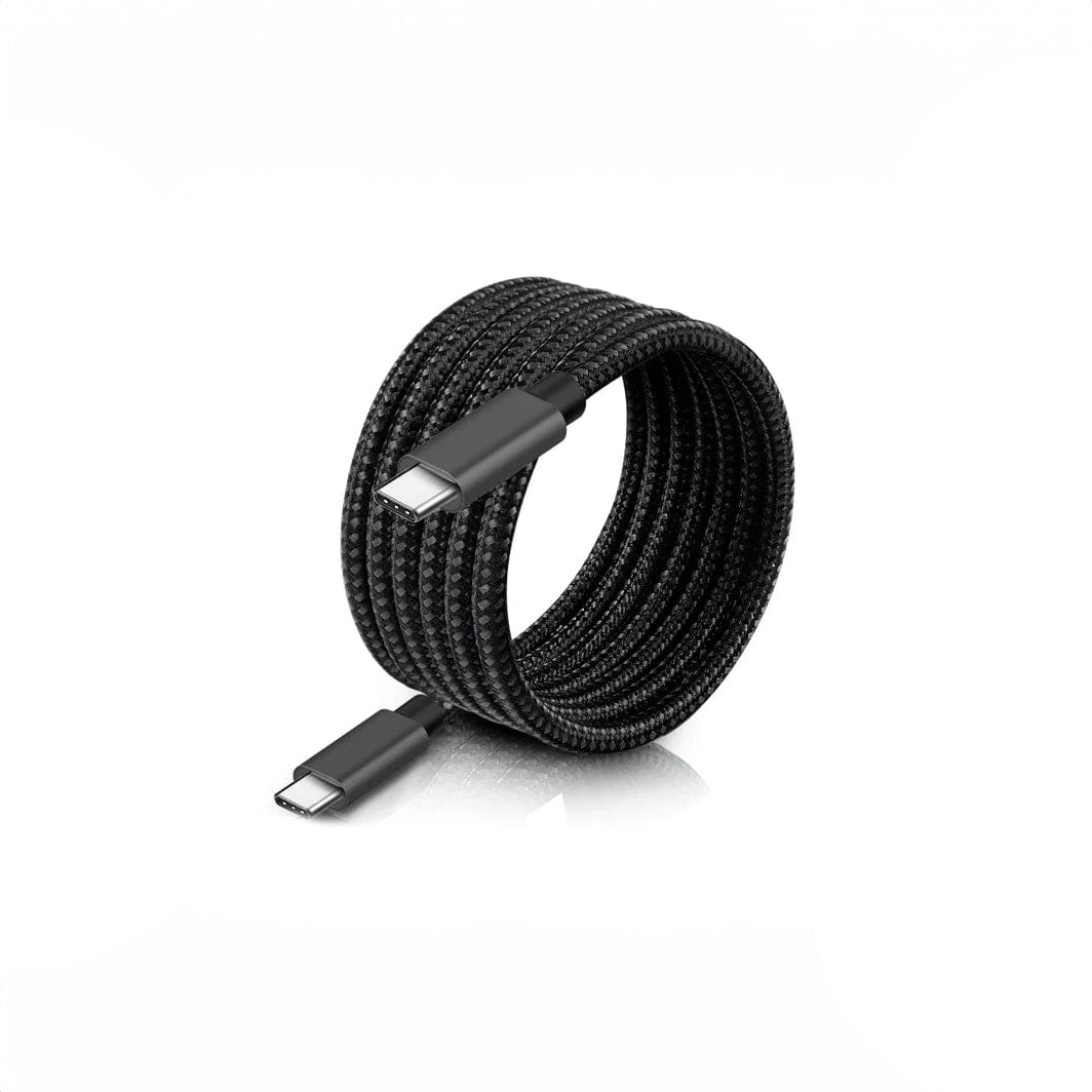 Schwarzes, geflochtenes USB-C Kabel eingerollt
