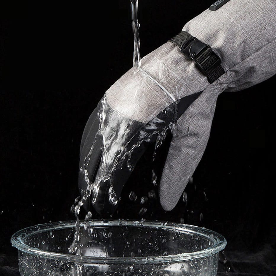 Grau-schwarze, beheizbare Handschuhe mit Wasserfest-Test