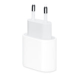 Weisser Adapter mit USB-C Anschluss
