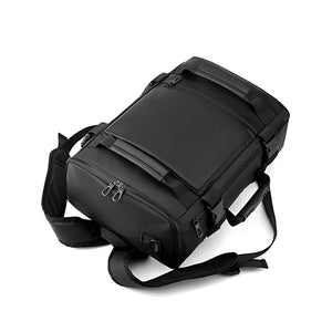 Schwarzer Reiserucksack von oben