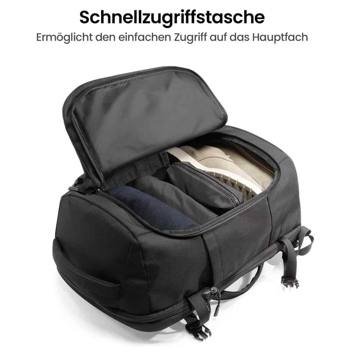 Schwarzer Stoffrucksack mit Stauplatz geöffnet