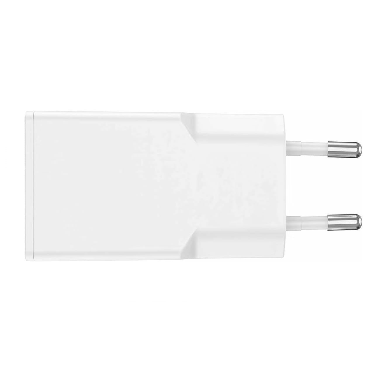 Weisser Stecker mit USB-C Anschluss von oben