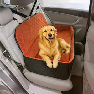 Schwarz-orangener Hundesitz für im Auto in einem zweiten Anwendungsbeispiel