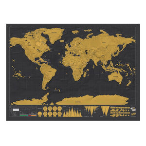 Ausgerollte, goldene Weltkarte mit schwarzem Hintergrund