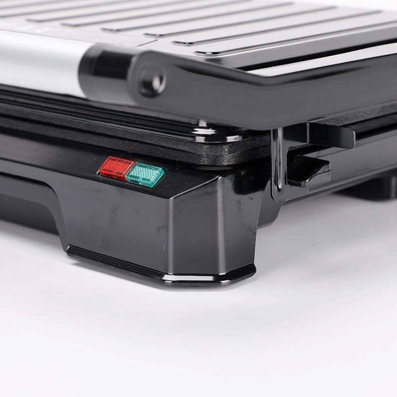 Herangezoomtes Bild an die Stütze des elektrischen Grills