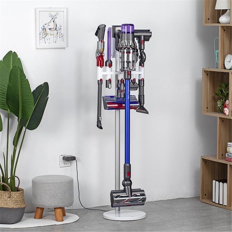 Weisse Halterung für Dyson-Staubsauger Zubehör in einem Anwendungsbeispiel