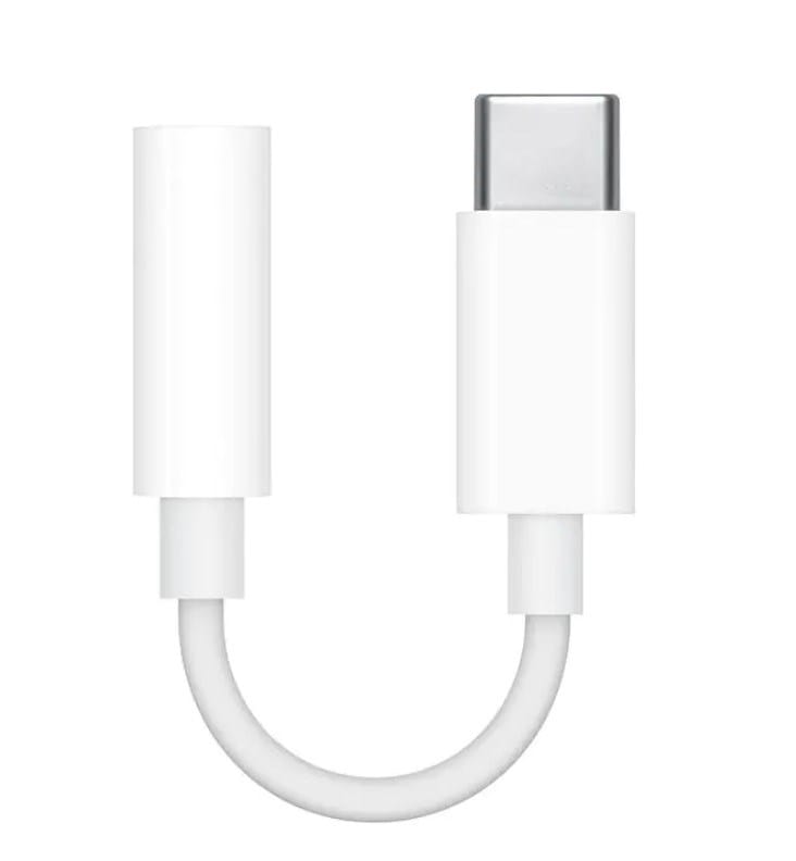 Herangezoomtes Bild an weissen Kabeladapter von USB-C zu 3.5mm Aux
