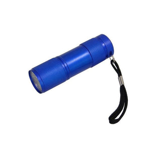 Blaue Taschenlampe mit schwarzer Schnur