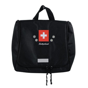 Schwarzes Reise-Necessaire mit Stoffhenkel um es aufzuhängen und einem Schweizerwappen mit einem "Switzerland" Schriftzug