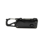 Schwarzer Karabiner mit schwarzen und silbernen Details und einer integrierten Taschenlampe