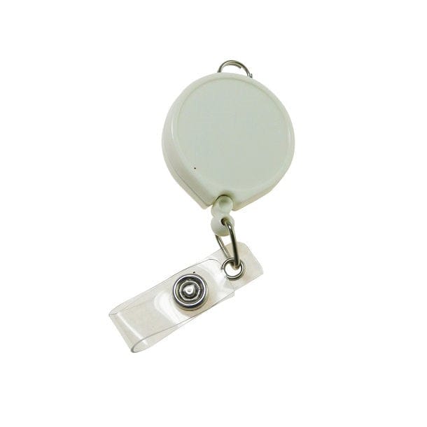Weißer Badgehalter mit Clip auf der Rückseite und Druckknopfverschluss, ausziehbar von vorne
